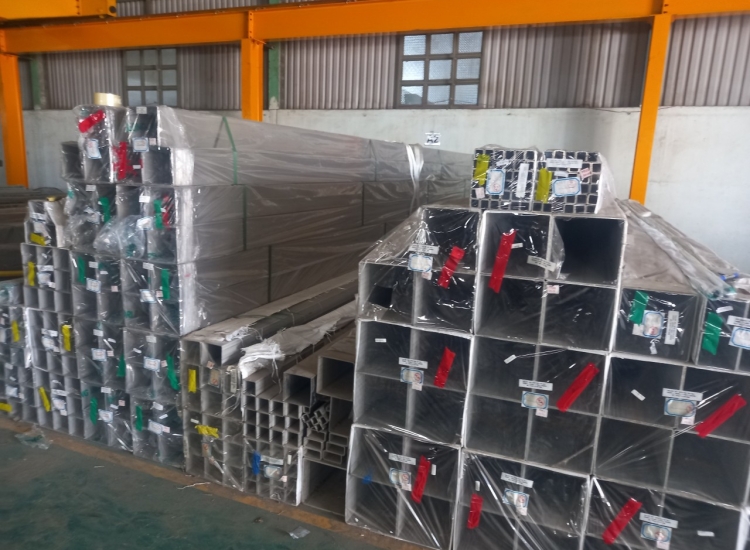 HỘP VUÔNG INOX 304/316 - 100  x 100 x 2.0MM