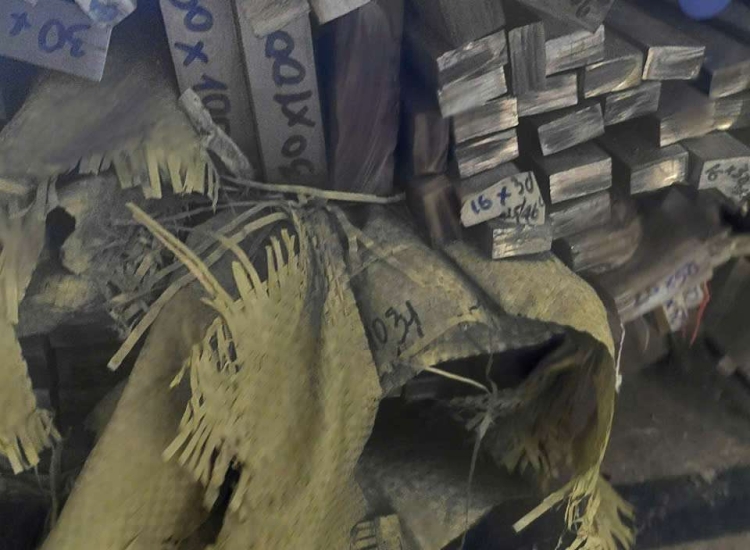 THANH LA ĐÚC 304 SỌC XƯỚC : 60 x 16 x 4000/6000MM/HL