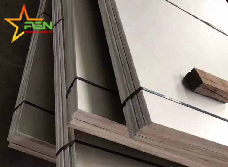 TẤM INOX DẬP GÂN