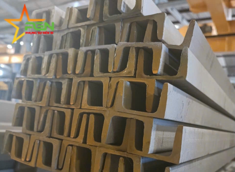 U ĐÚC INOX 304-160 x 65 x 6.5 x 6M
