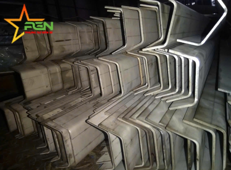 U ĐÚC INOX 304 -130 x 65 x 6.0 x 6M