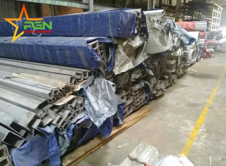U ĐÚC INOX 304-160 x 65 x 6.5 x 6M