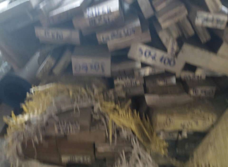 THANH LA ĐÚC 304 SỌC XƯỚC : 60 x 20 x 4000/6000MM/HL- Stainless Steel Bar Flat